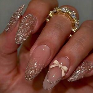 Medium almond 3d press on nails